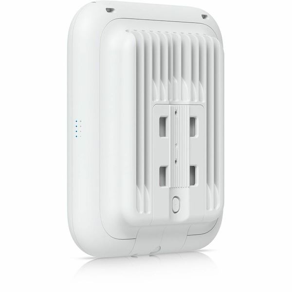 Ubiquiti U7 - Alternate-Image4