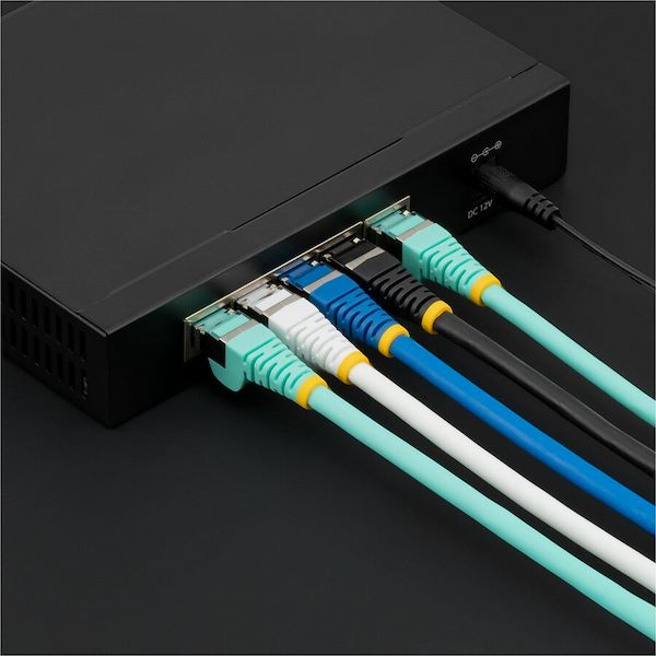 StarTech.com 1ft Green CAT6a Ethernet Cable, Snagless RJ45, 10G, 100W PoE, S/FTP, LSZH, 27AWG Pure Copper, 500MHz, Shielded Network Cord - Alternate-Image4